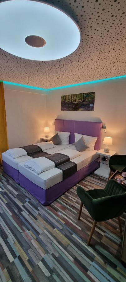Studio-Apartment ' Andrei 1 ' - Neu In Neuburg An Der Donau Bagian luar foto