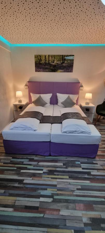Studio-Apartment ' Andrei 1 ' - Neu In Neuburg An Der Donau Bagian luar foto
